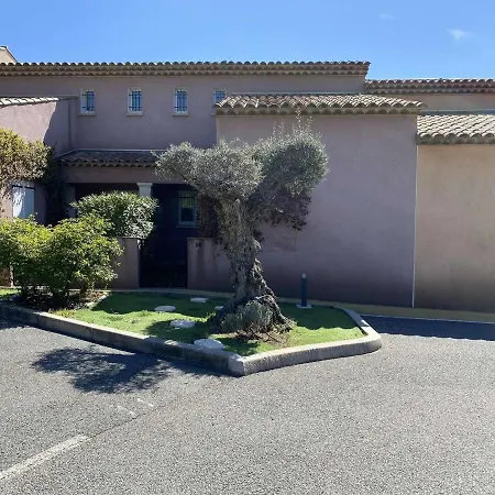 Hébergement de vacances Maison Sainte-maxime, 4 Pièces, 6 Personnes - Fr-1-226-279